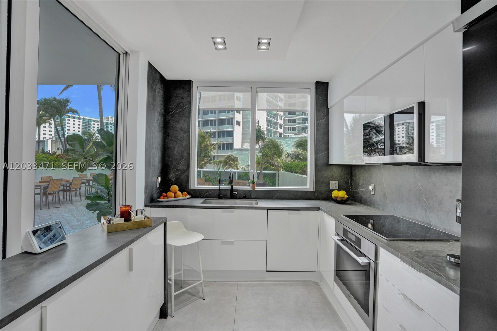 19111 Collins Ave #102 Sunny Isles Beach, FL 33160