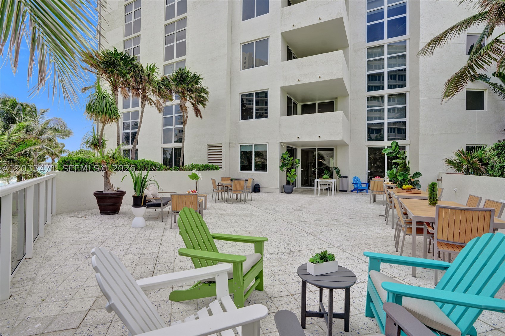 19111 Collins Ave #102 Sunny Isles Beach, FL 33160