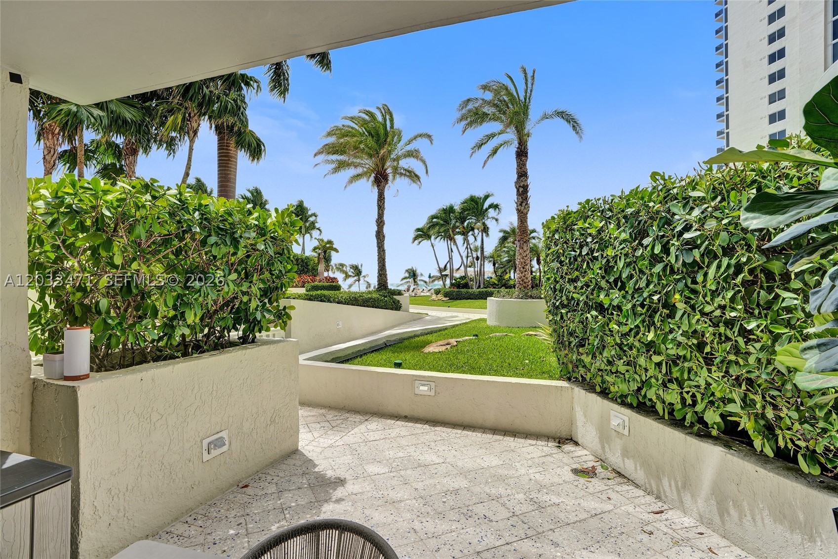 19111 Collins Ave #102 Sunny Isles Beach, FL 33160