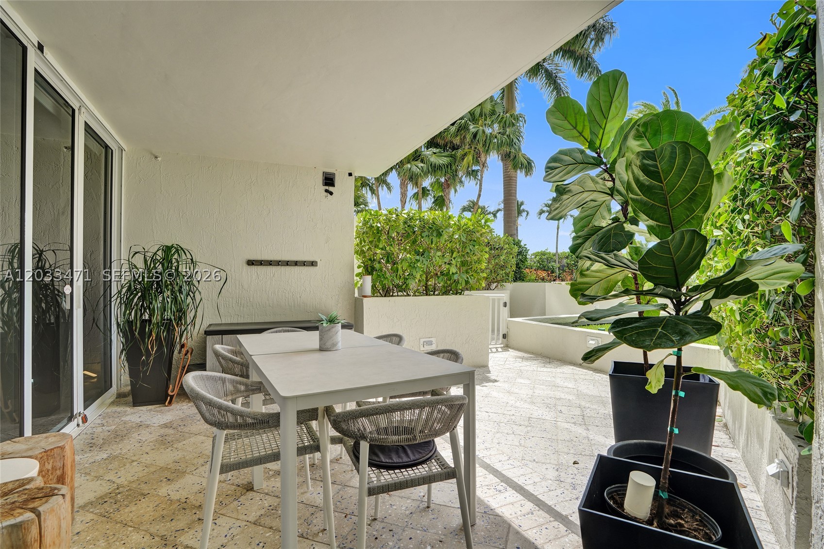 19111 Collins Ave #102 Sunny Isles Beach, FL 33160
