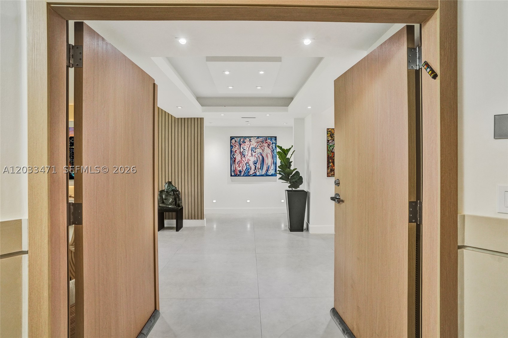 19111 Collins Ave #102 Sunny Isles Beach, FL 33160