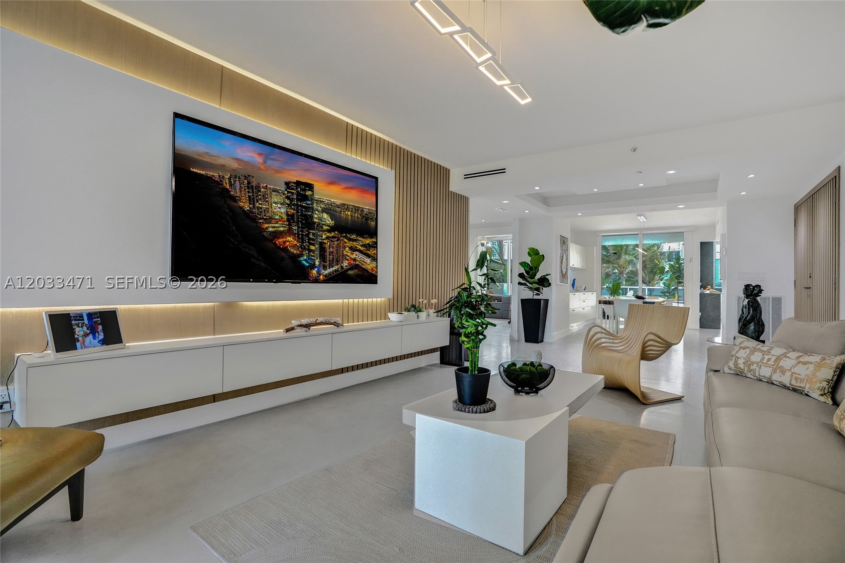 19111 Collins Ave #102 Sunny Isles Beach, FL 33160