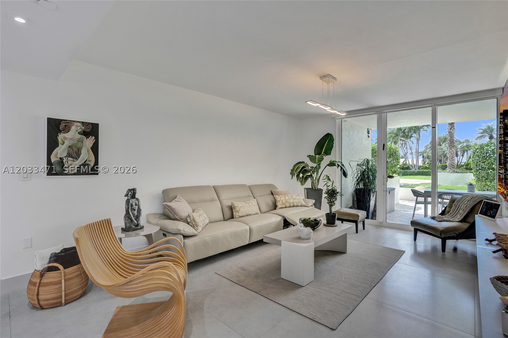 19111 Collins Ave #102 Sunny Isles Beach, FL 33160