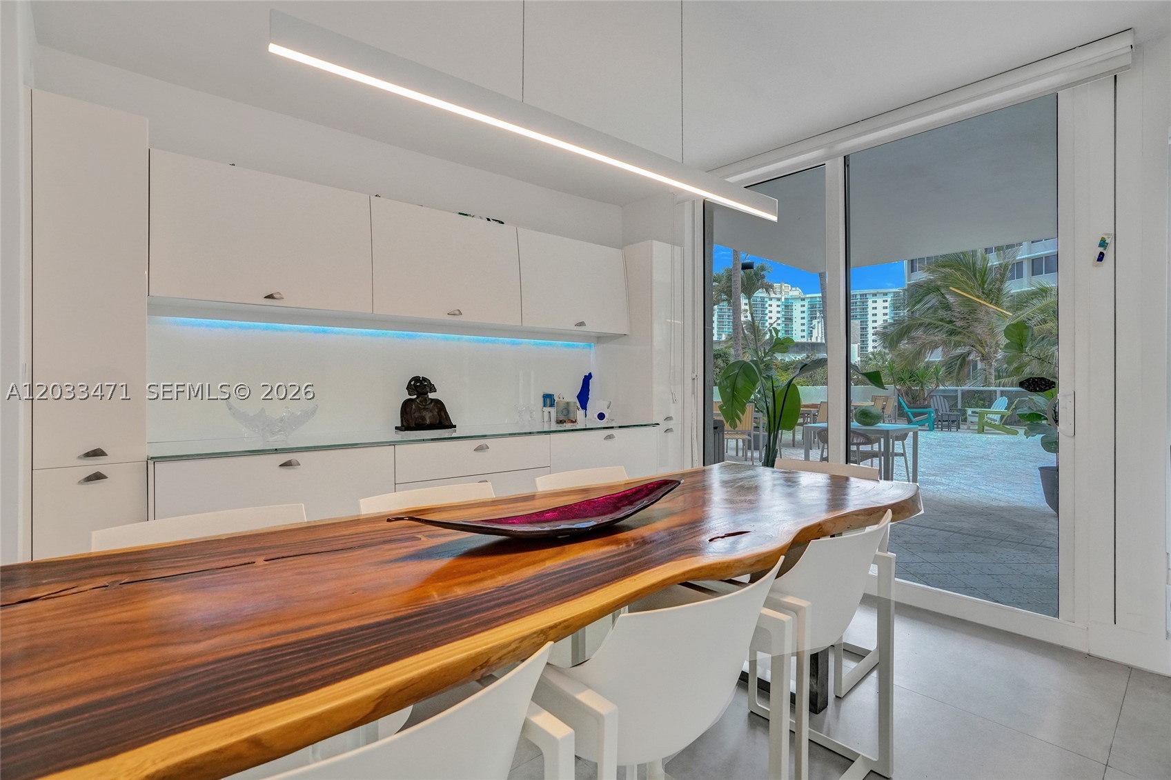 19111 Collins Ave #102 Sunny Isles Beach, FL 33160