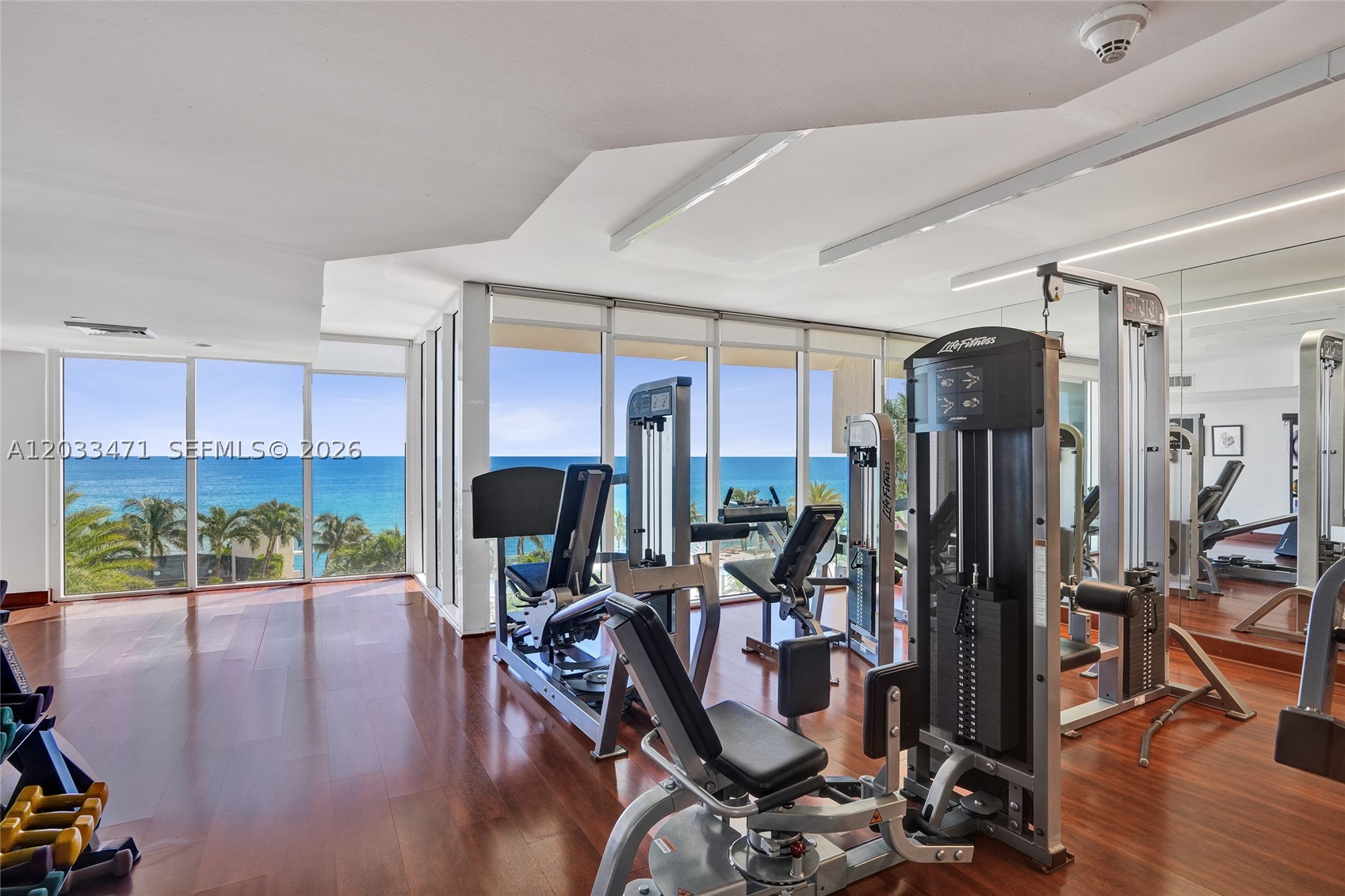 19111 Collins Ave #102 Sunny Isles Beach, FL 33160