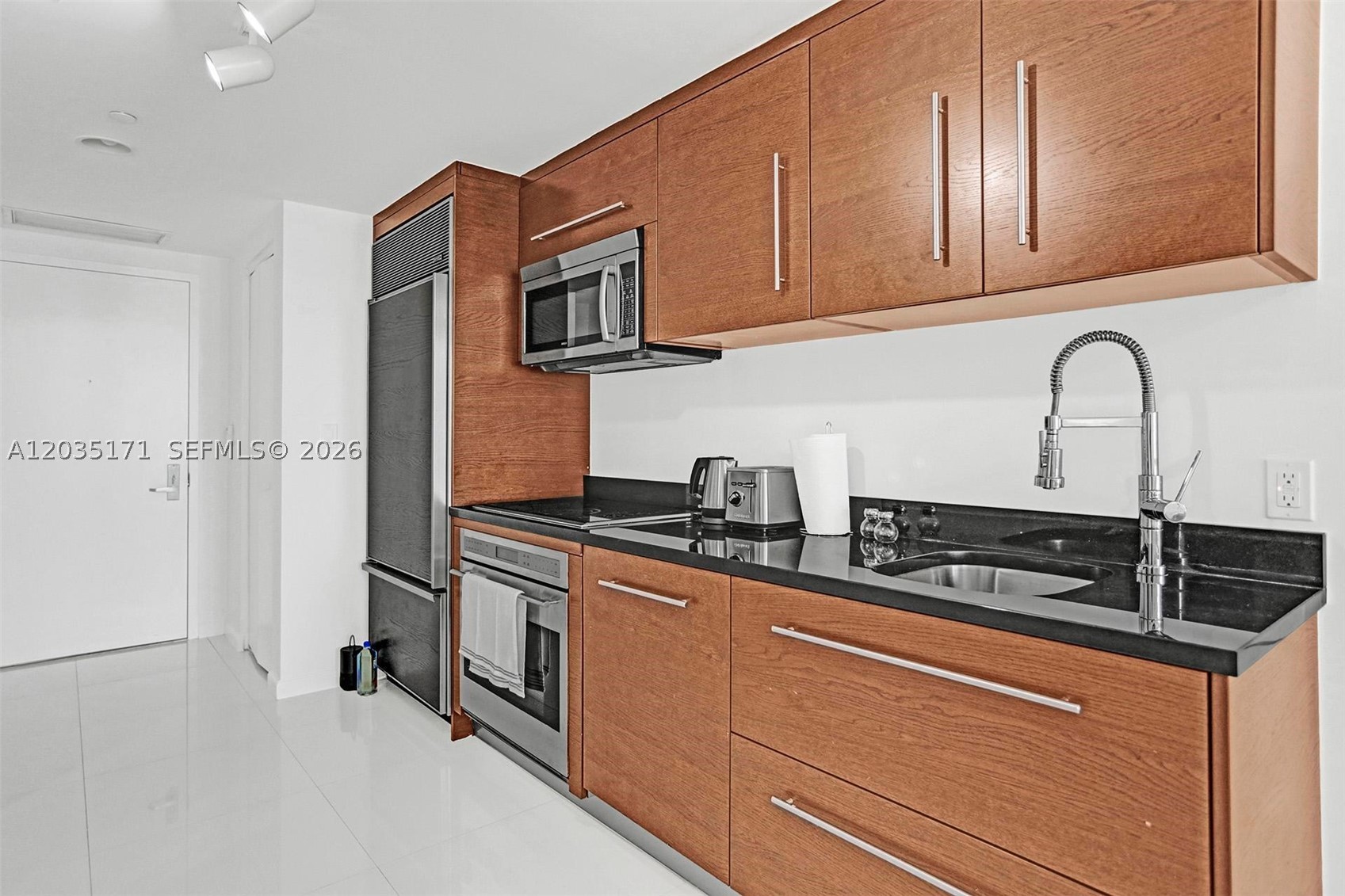 image Icon Brickell I16
