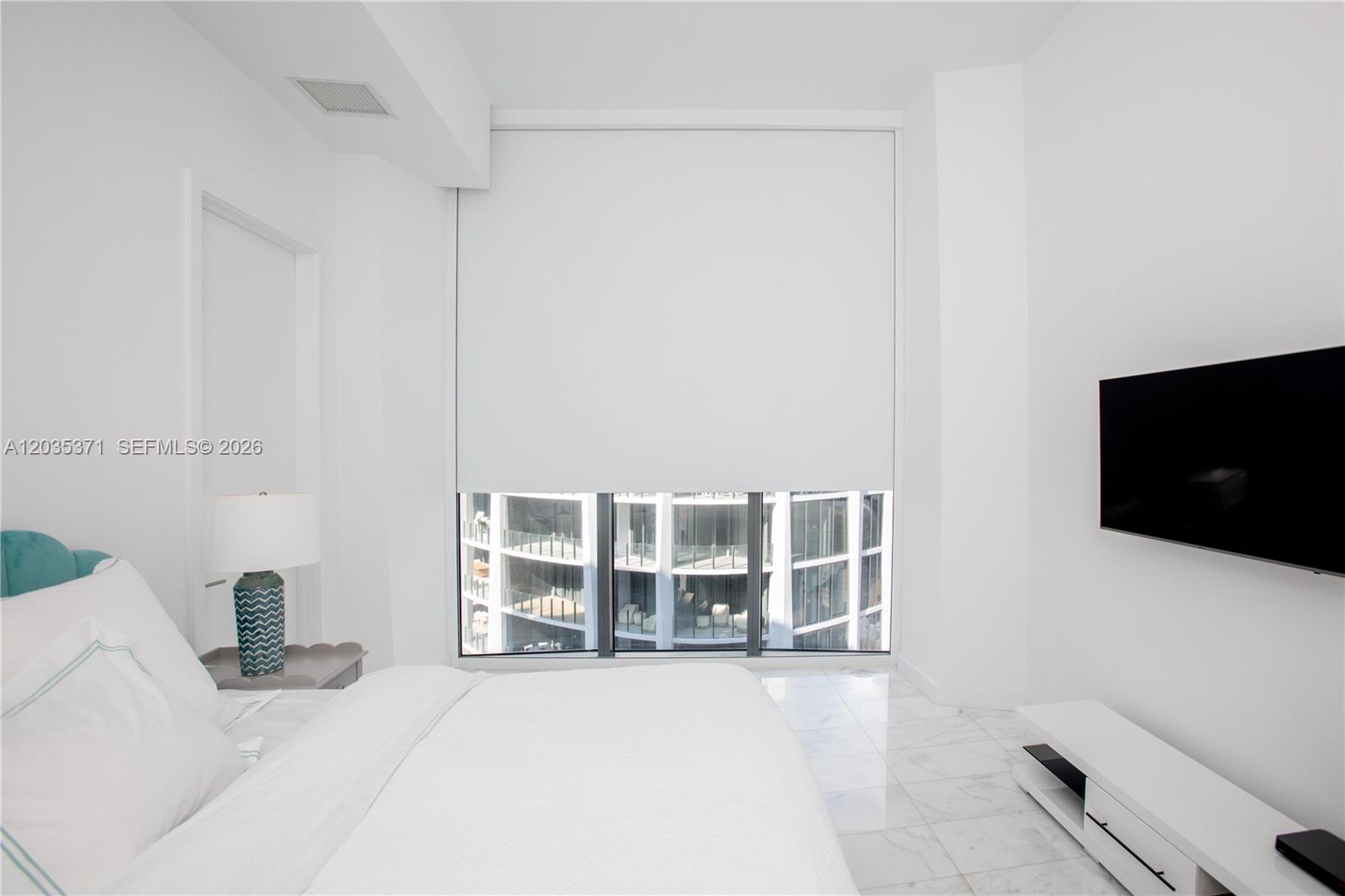 2821 S Bayshore #20D Miami, FL 33133