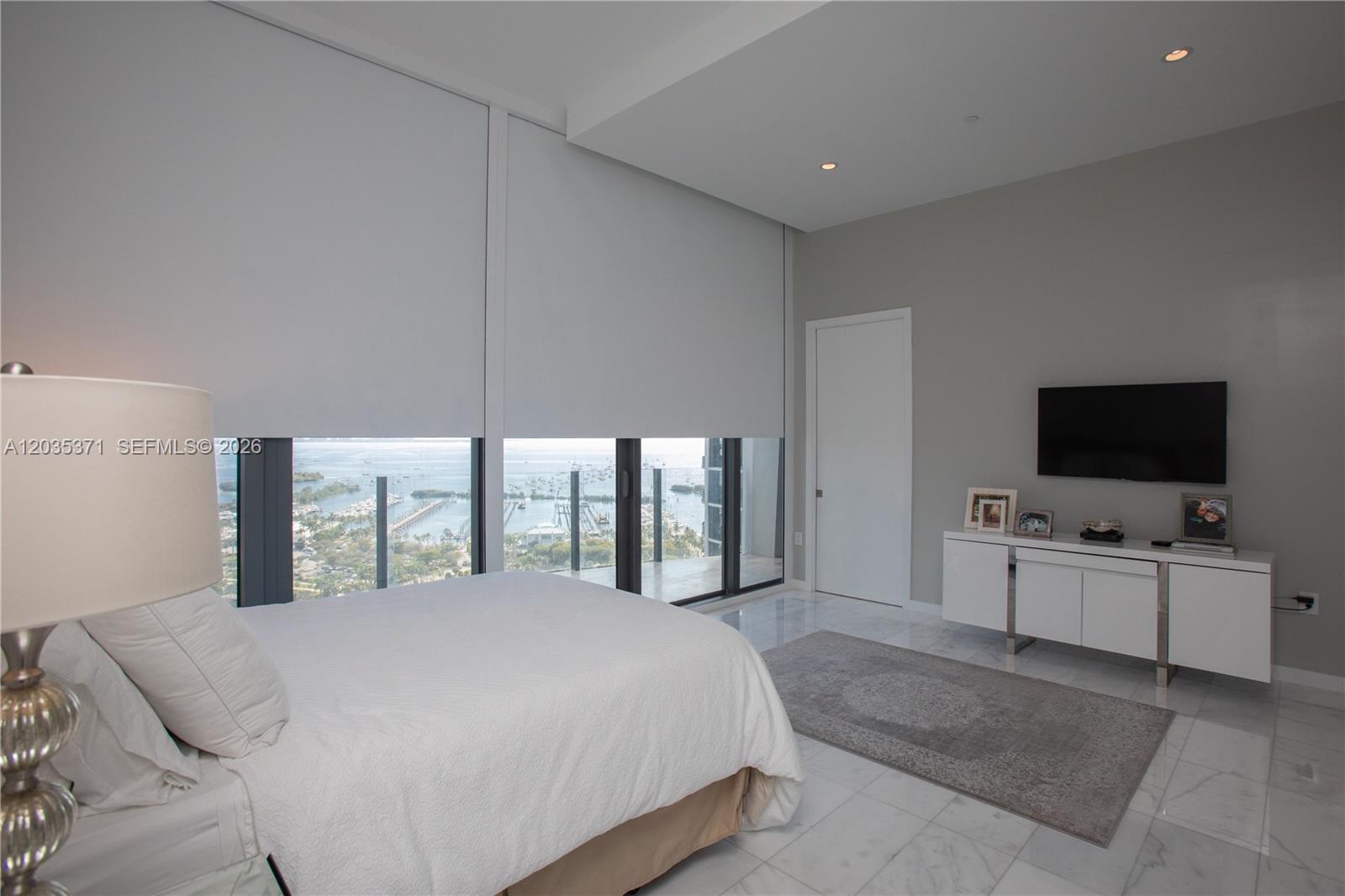2821 S Bayshore #20D Miami, FL 33133