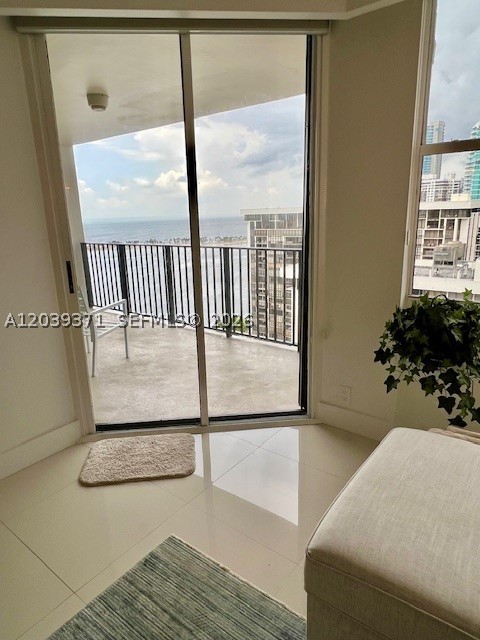 image Brickell Place II4