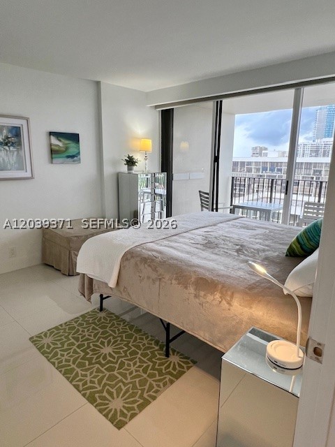 image Brickell Place II8