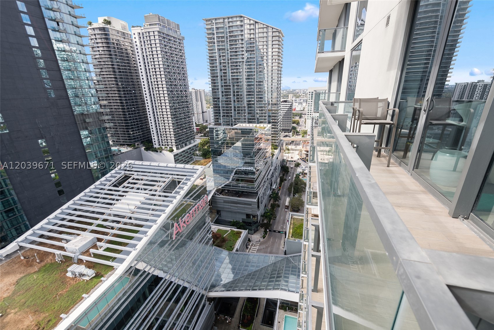 image Reach Brickell City Centre10