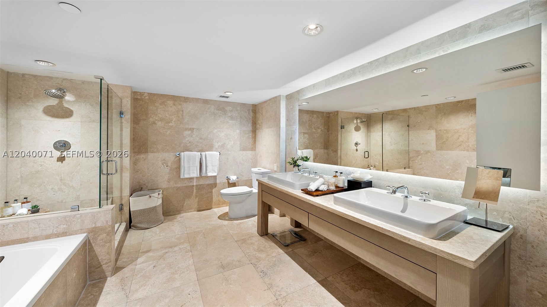 102 24th #1545 Miami Beach, FL 33139