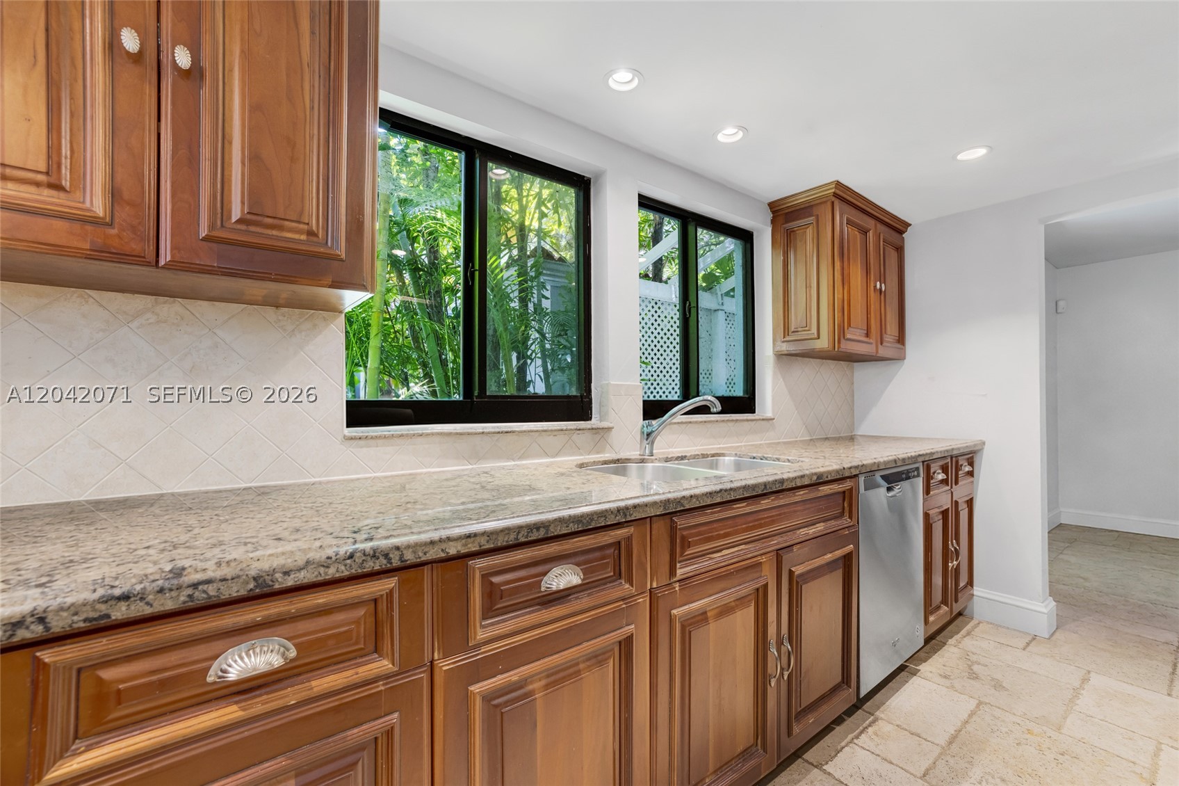 920 Aguero Ave Coral Gables, FL 33146