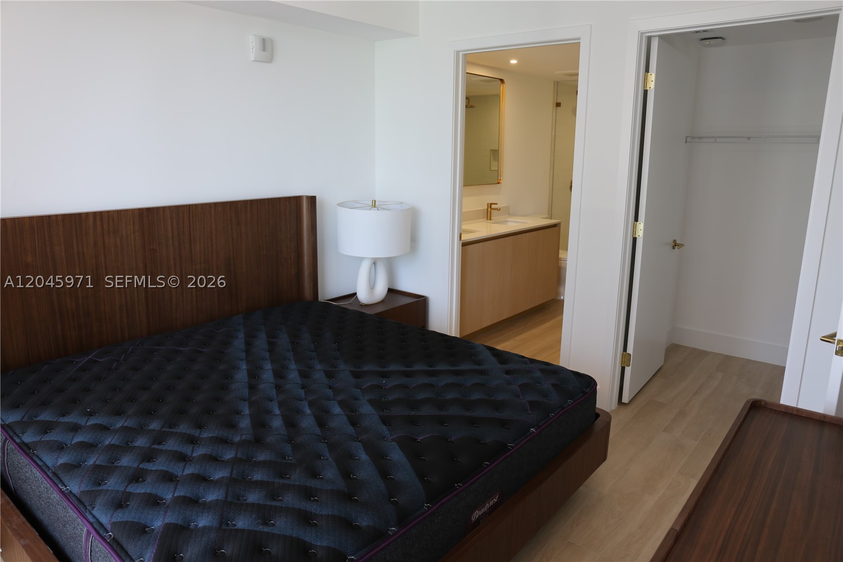 90 NE 32nd St #702 Miami, FL 33137