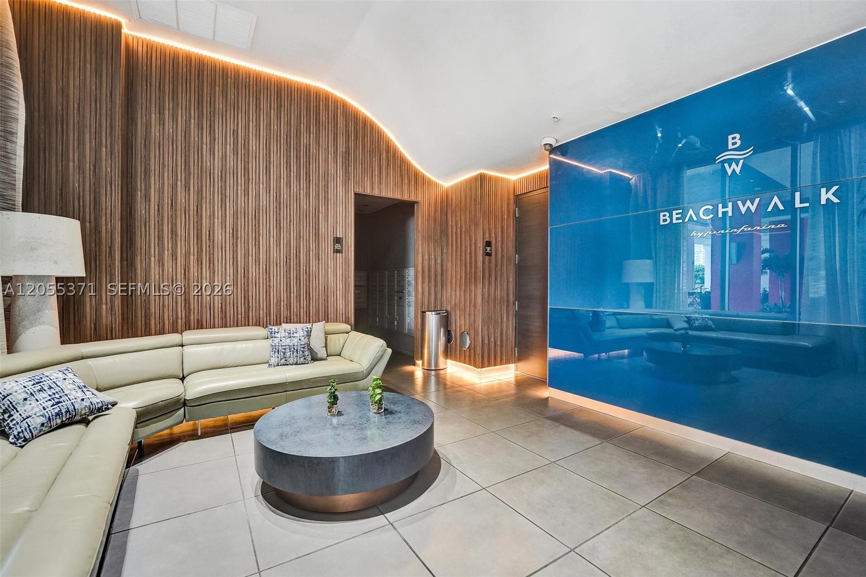 image Beachwalk Condominium99
