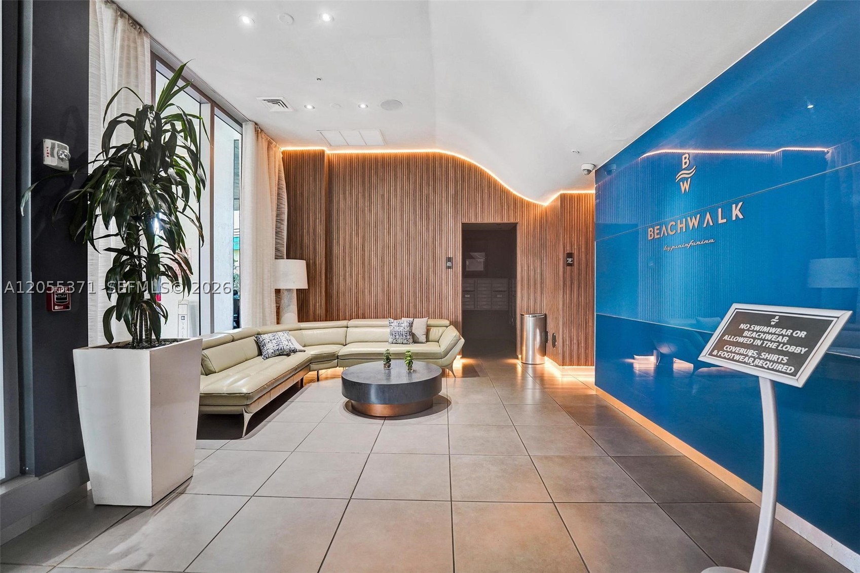 image Beachwalk Condominium100