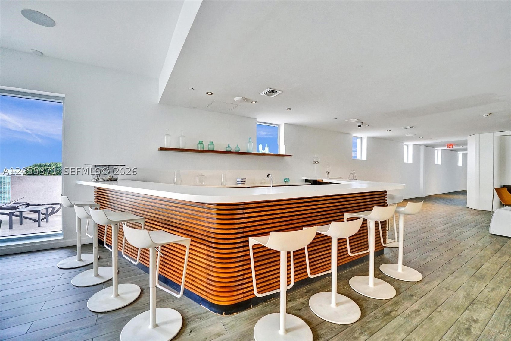 image Beachwalk Condominium103