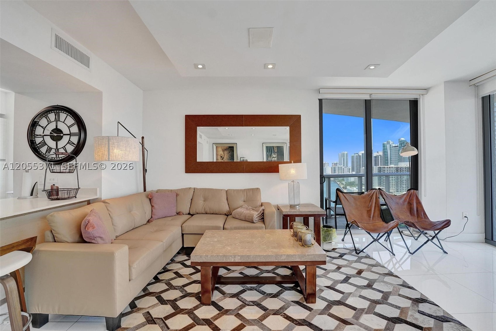 image Beachwalk Condominium12