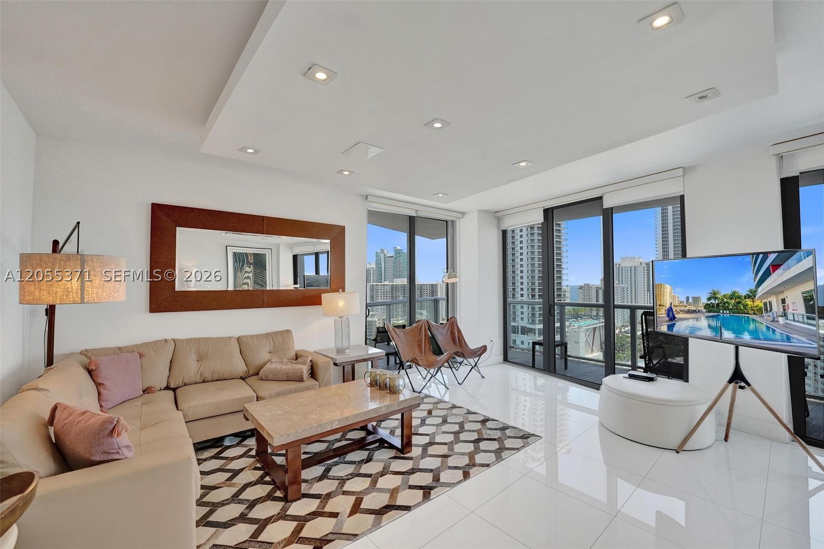 image Beachwalk Condominium13
