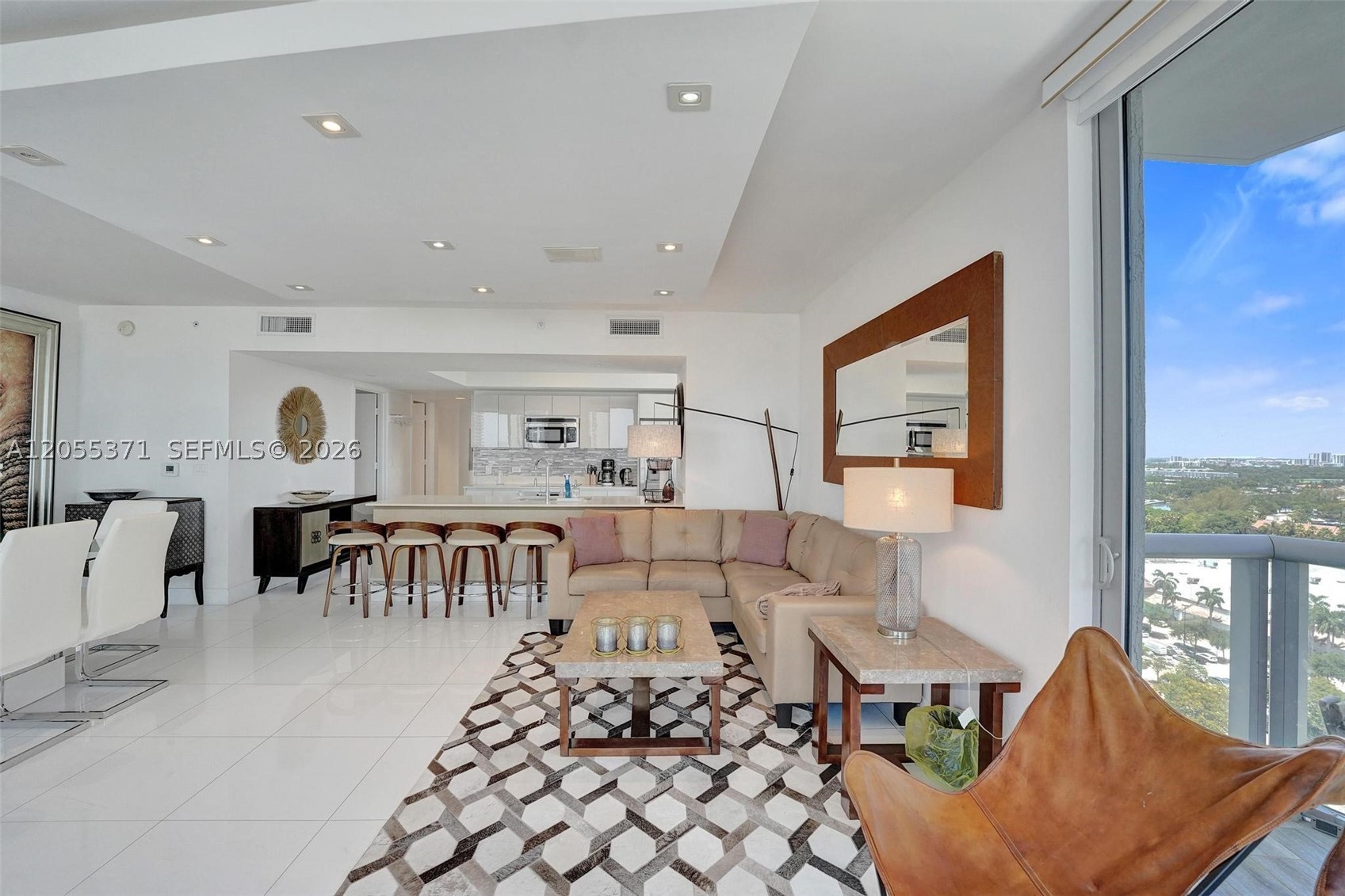 image Beachwalk Condominium16