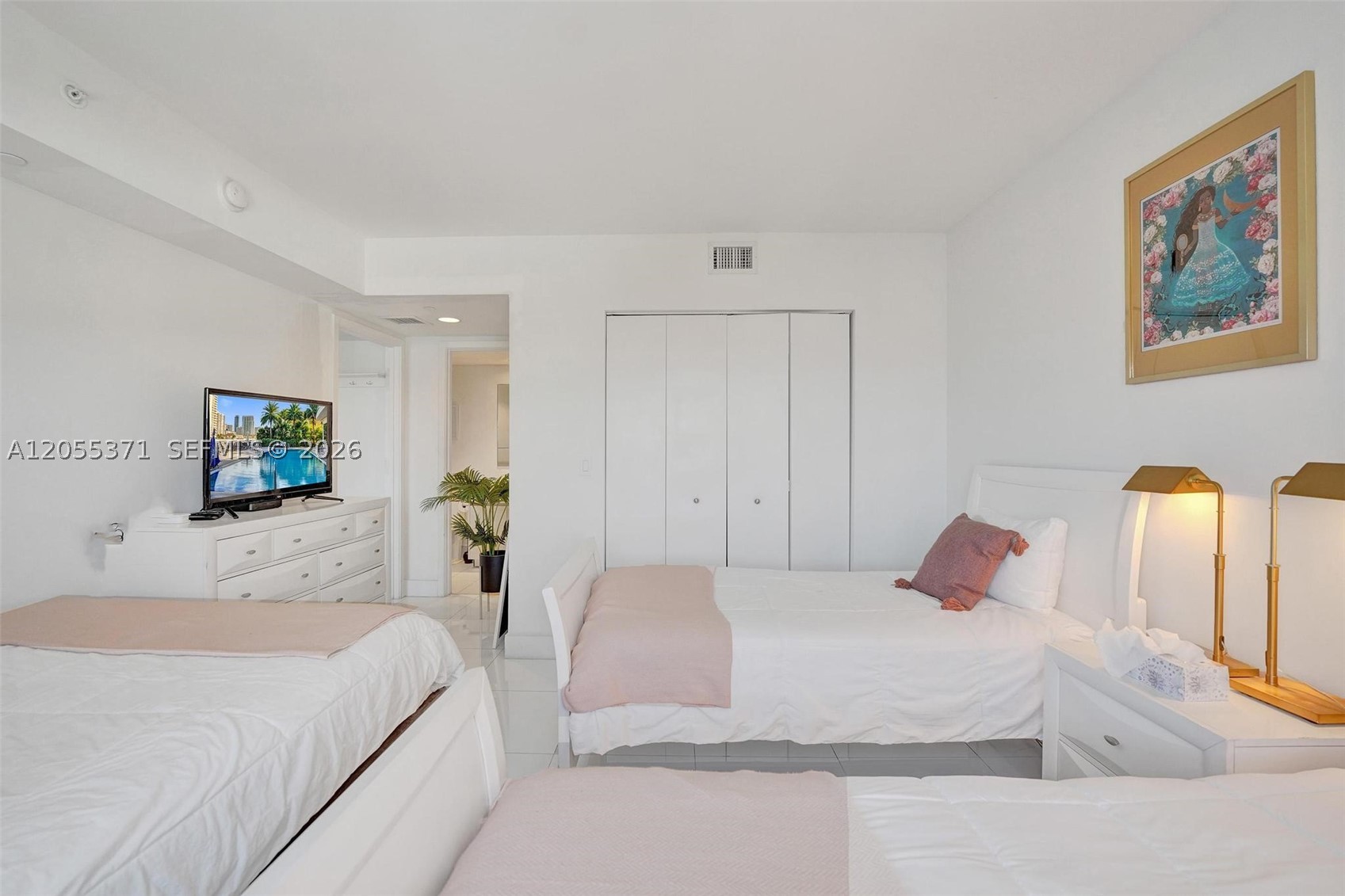 image Beachwalk Condominium30