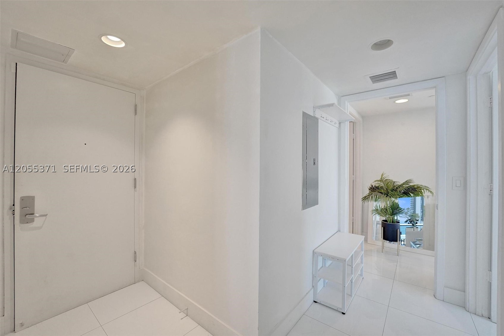 image Beachwalk Condominium38