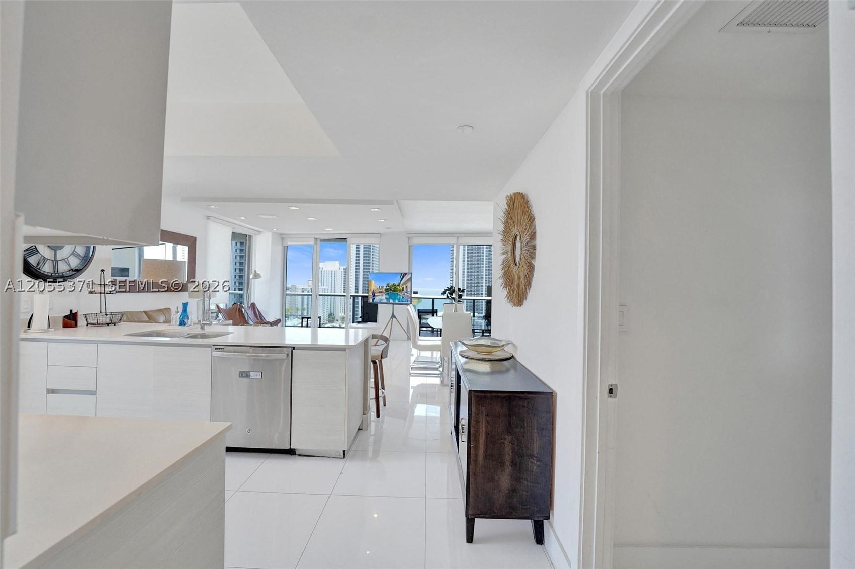 image Beachwalk Condominium44