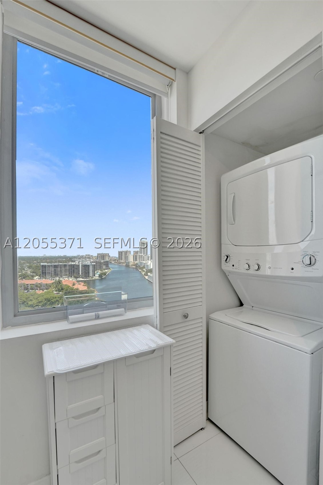 image Beachwalk Condominium51
