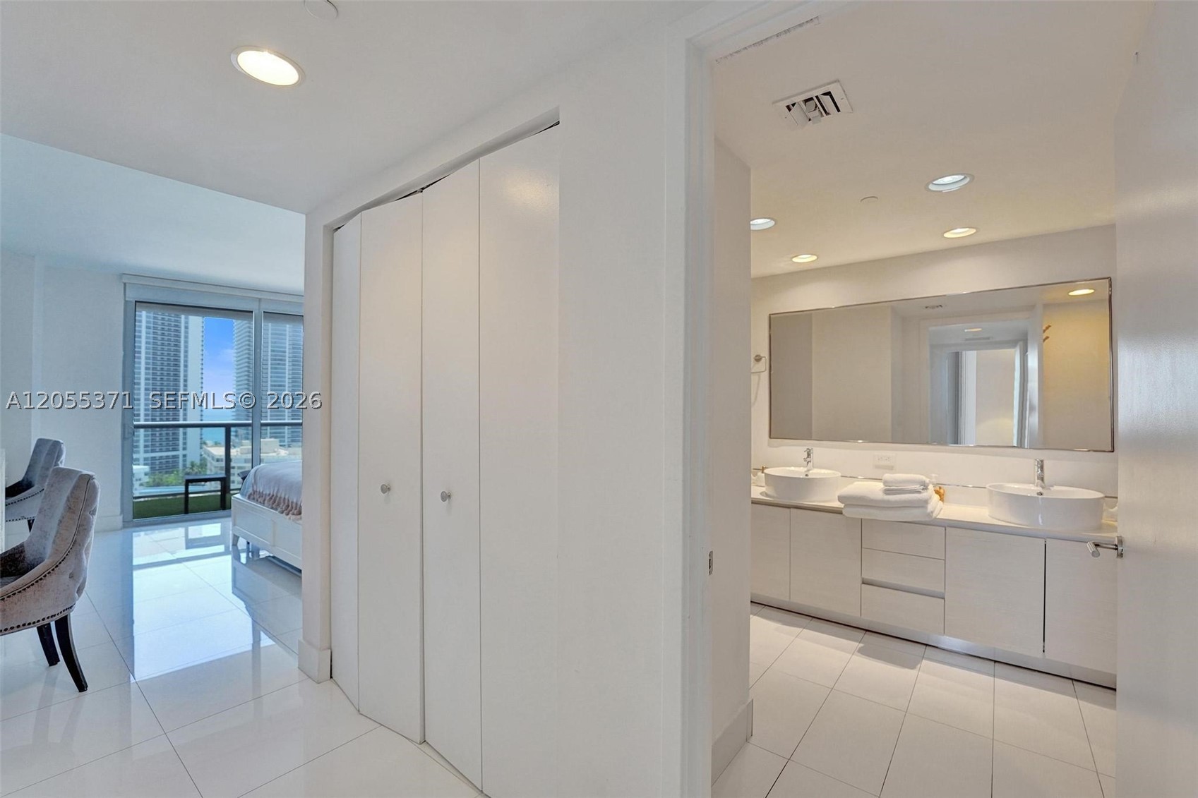 image Beachwalk Condominium53