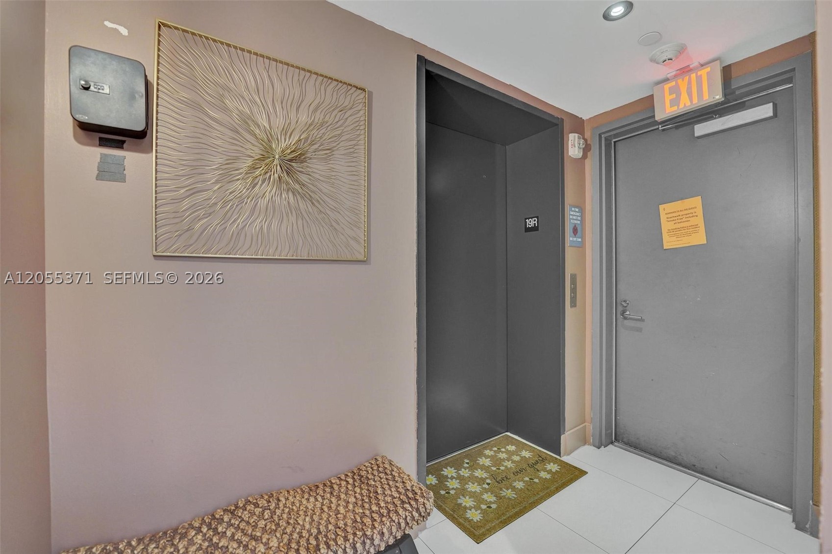 image Beachwalk Condominium81