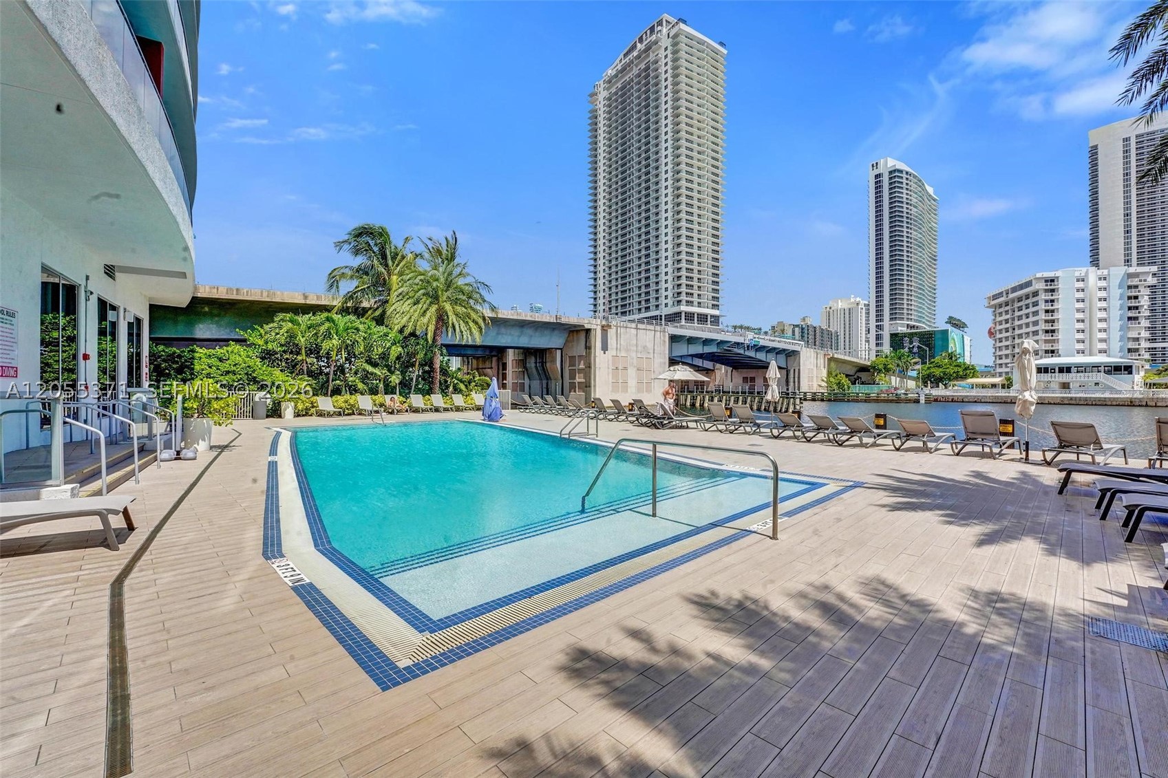 image Beachwalk Condominium91