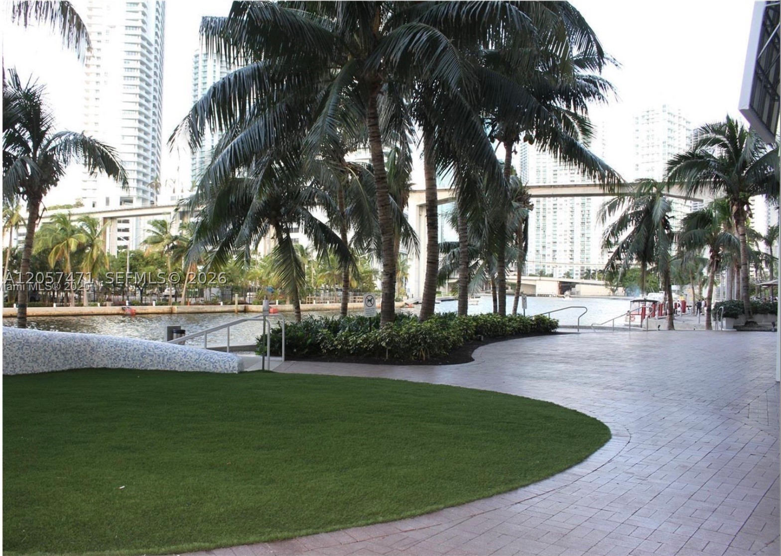 image Latitude on the River27