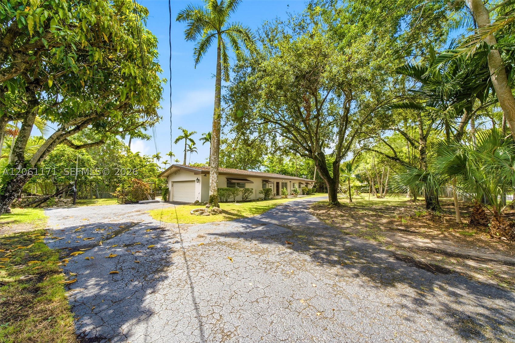 6801 SW 82nd Ave Miami, FL 33143