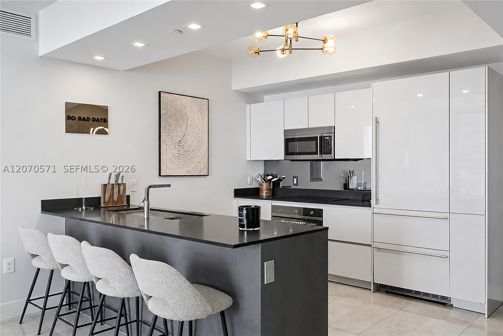 1010 Brickell Ave #3903 Miami, FL 33131