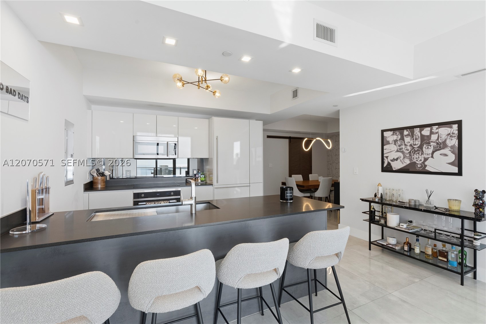 1010 Brickell Ave #3903 Miami, FL 33131