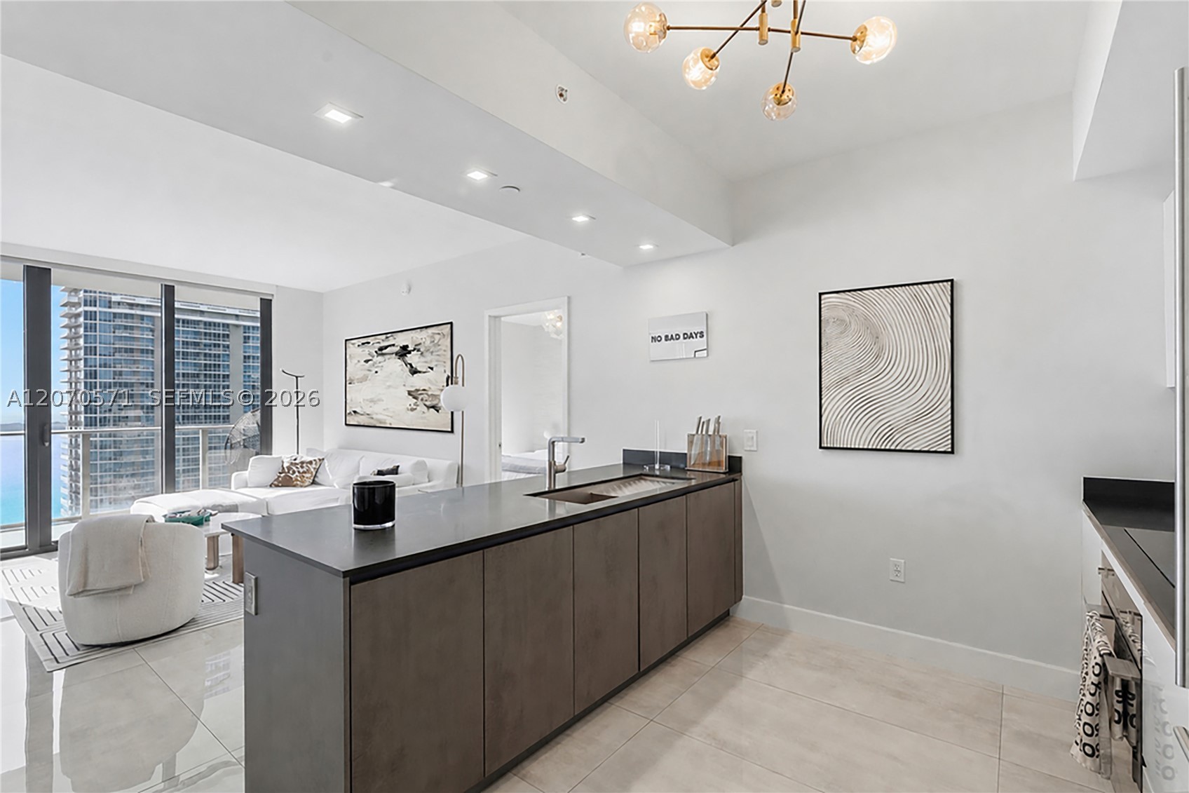 1010 Brickell Ave #3903 Miami, FL 33131