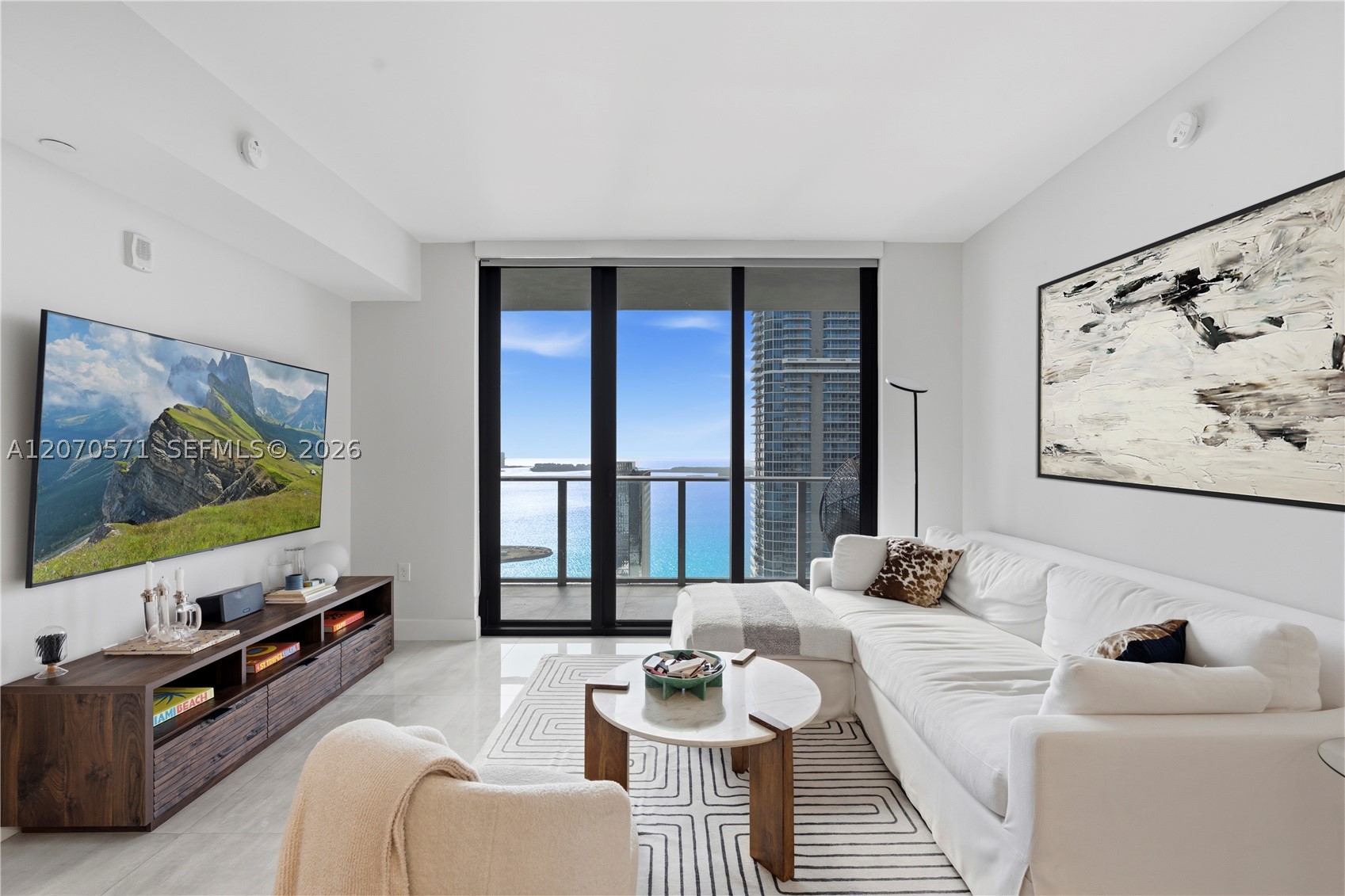 1010 Brickell Ave #3903 Miami, FL 33131