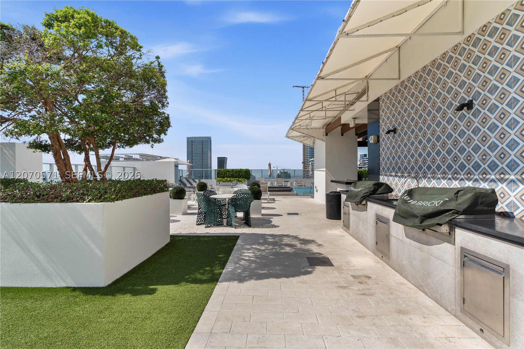 1010 Brickell Ave #3903 Miami, FL 33131