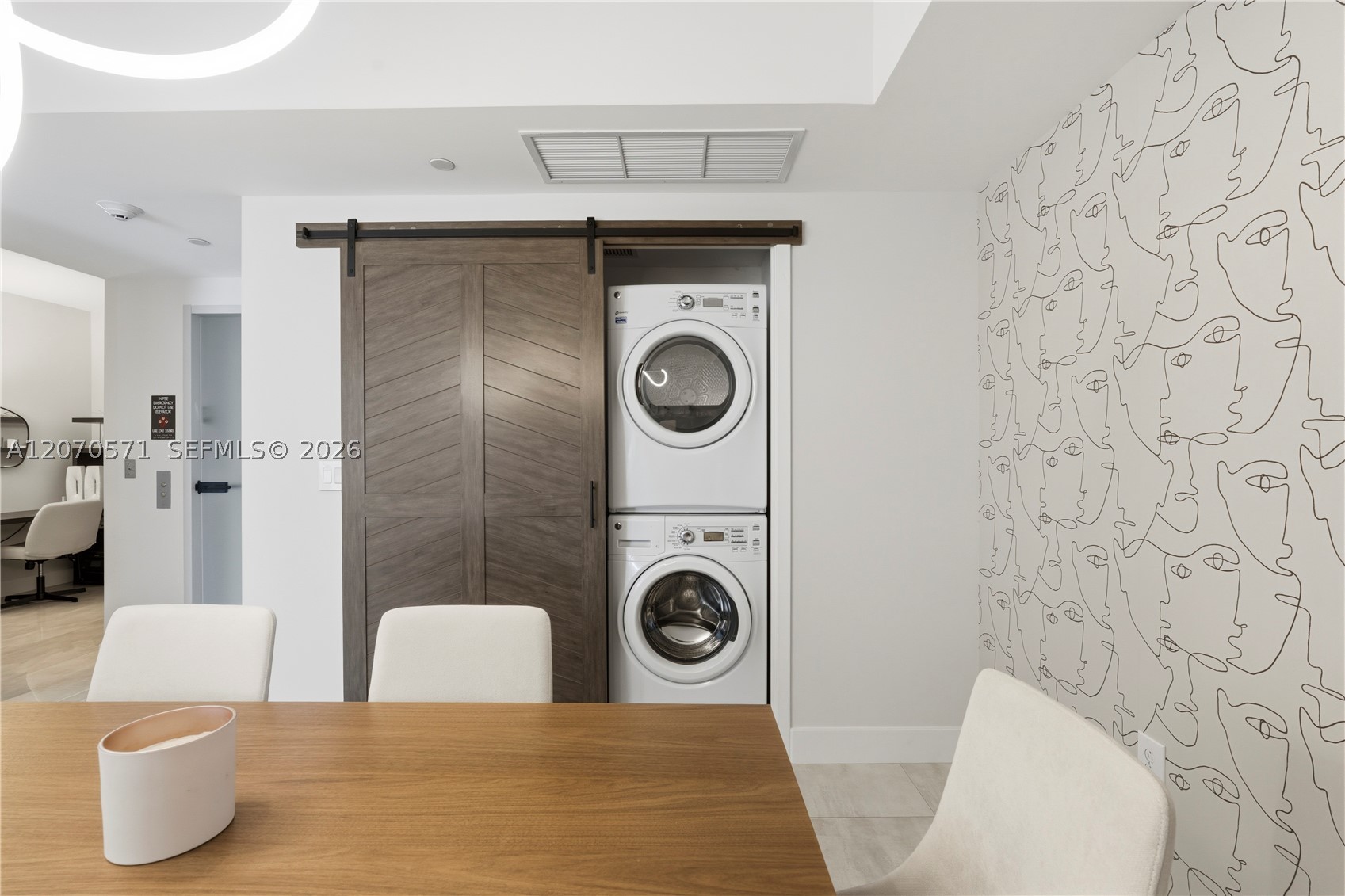 1010 Brickell Ave #3903 Miami, FL 33131
