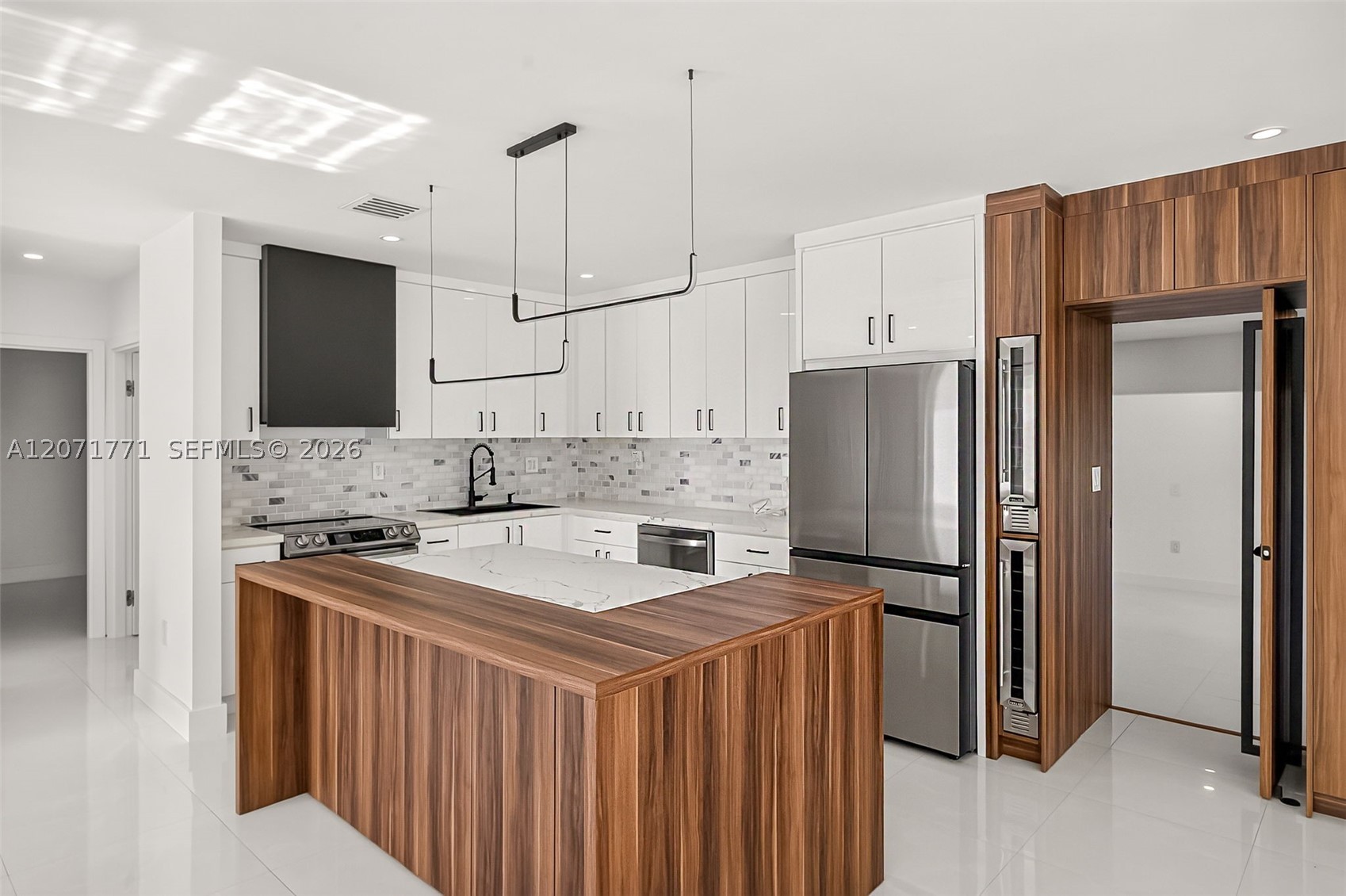2180 SW 20th St Miami, FL 33145