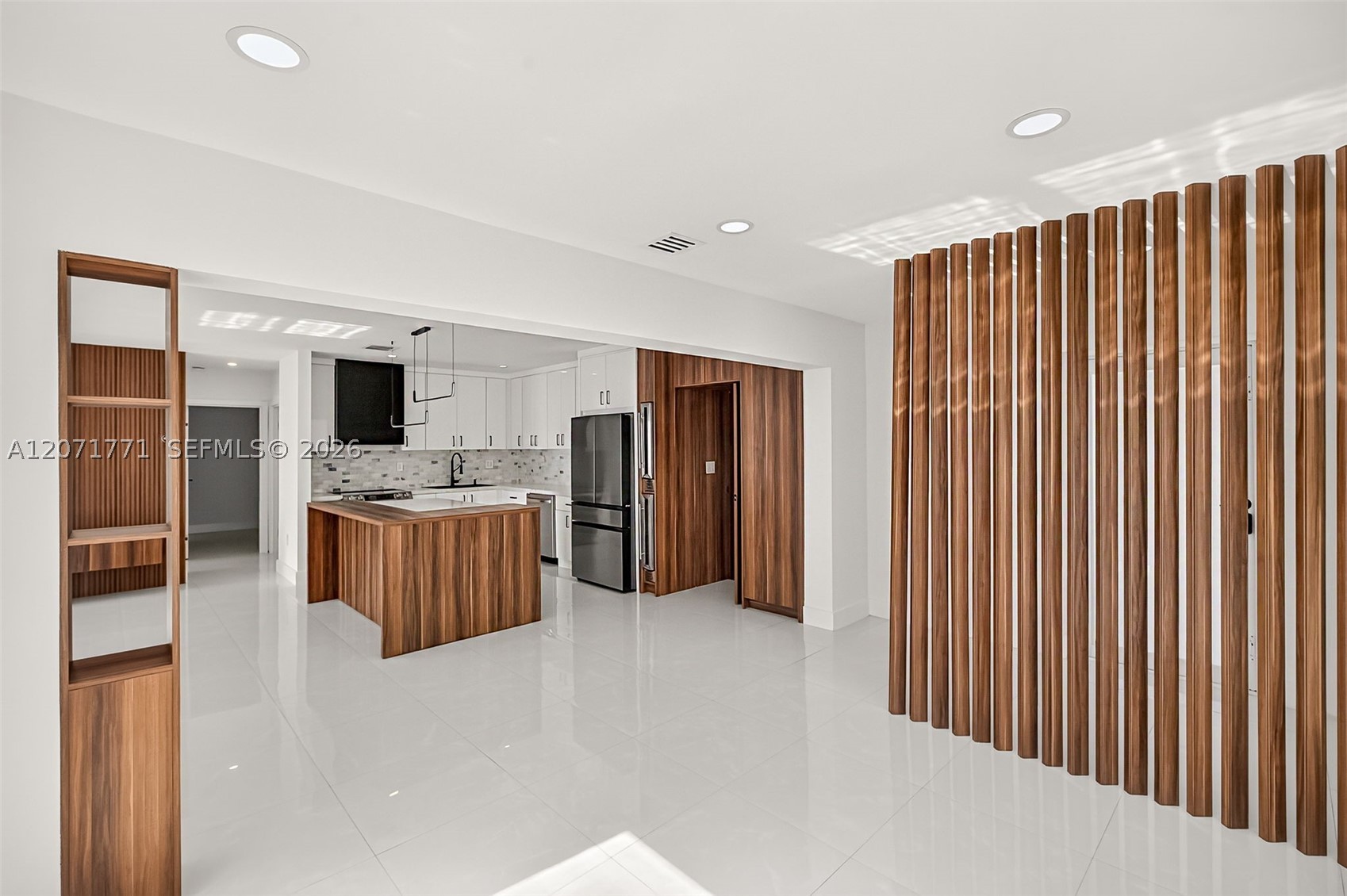 2180 SW 20th St Miami, FL 33145