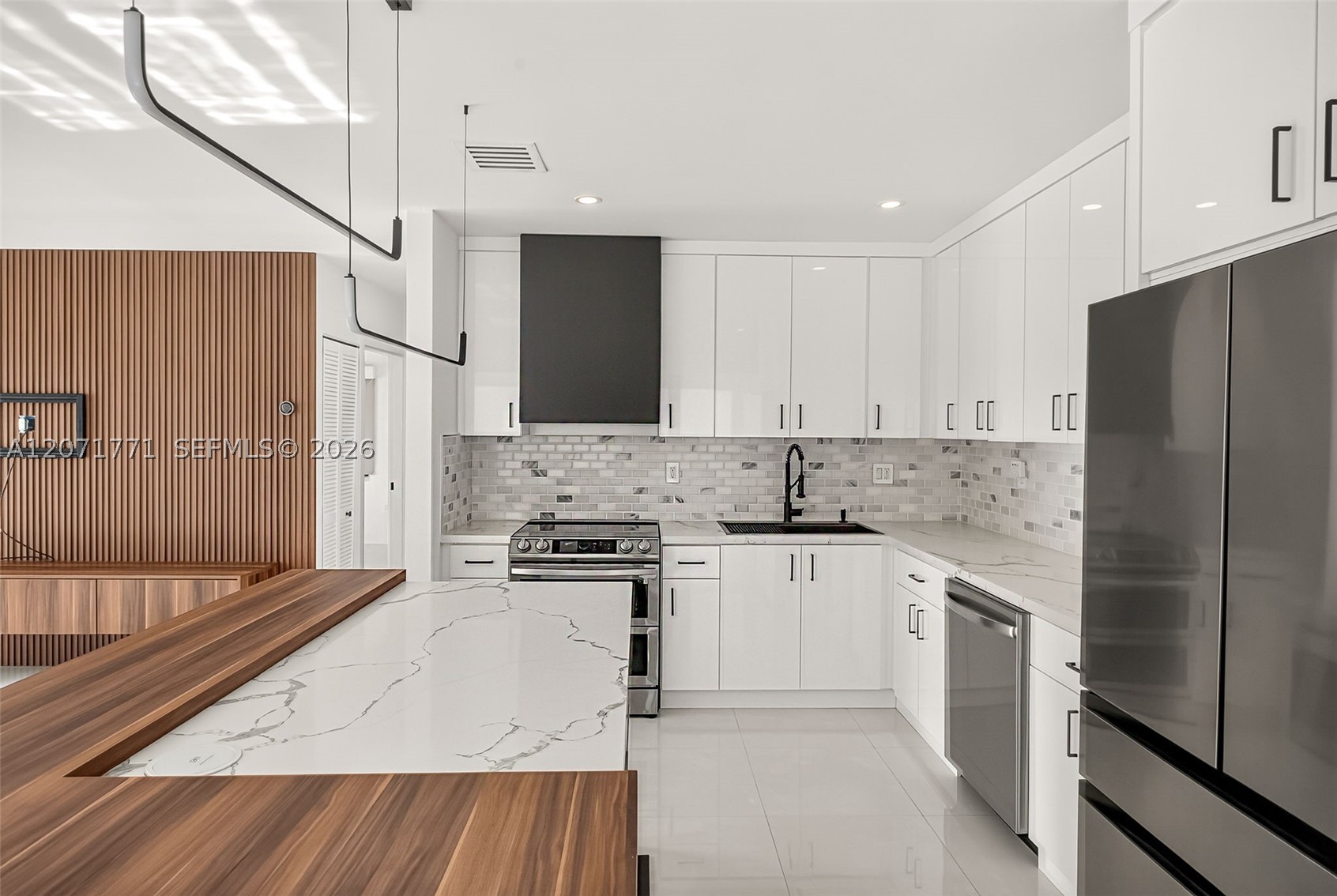 2180 SW 20th St Miami, FL 33145