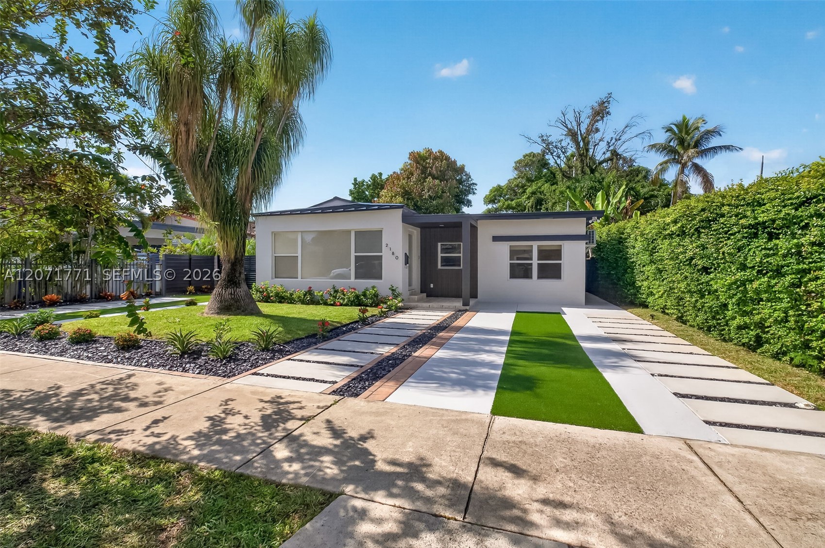 2180 SW 20th St Miami, FL 33145