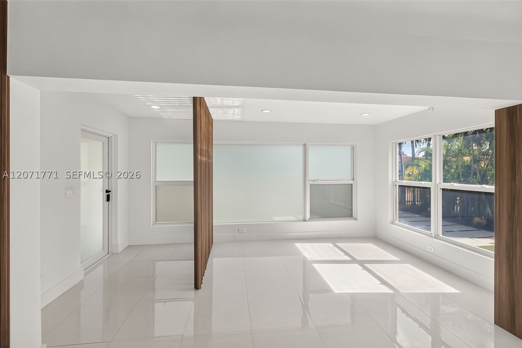 2180 SW 20th St Miami, FL 33145