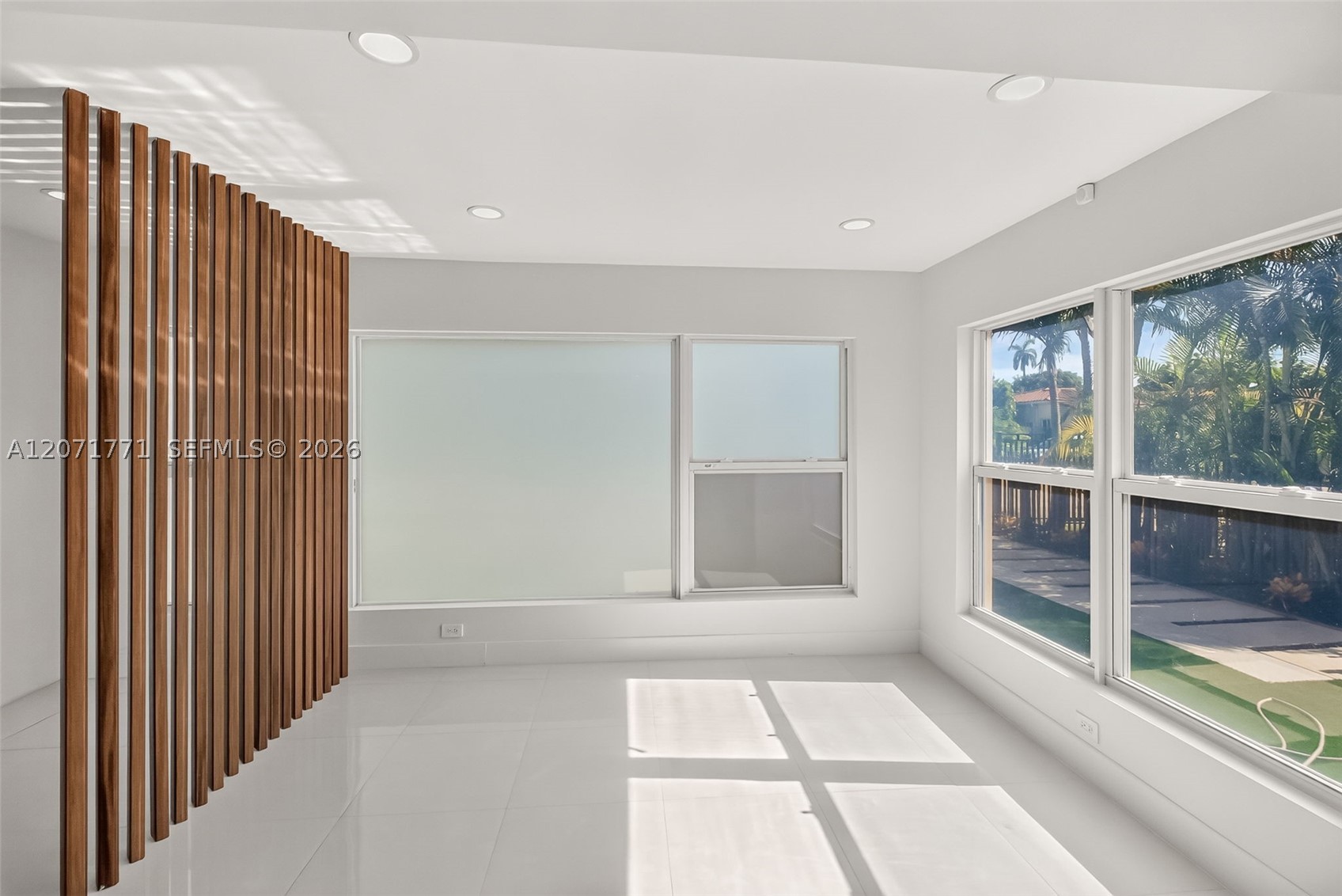 2180 SW 20th St Miami, FL 33145