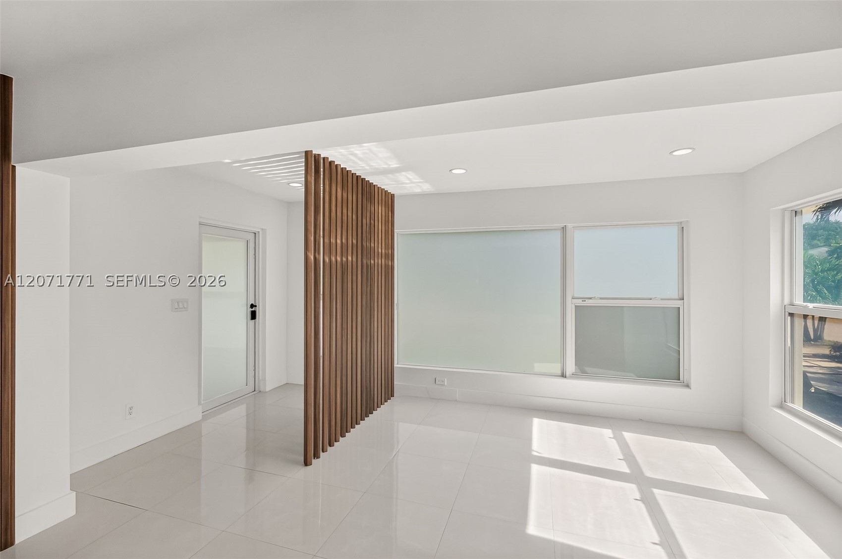 2180 SW 20th St Miami, FL 33145