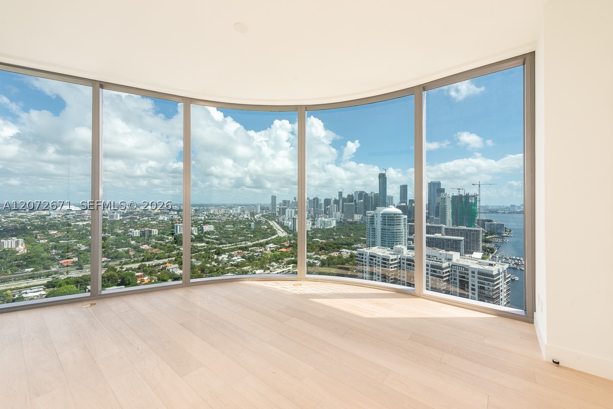 175 SE 25th Rd #3504 Miami, FL 33129