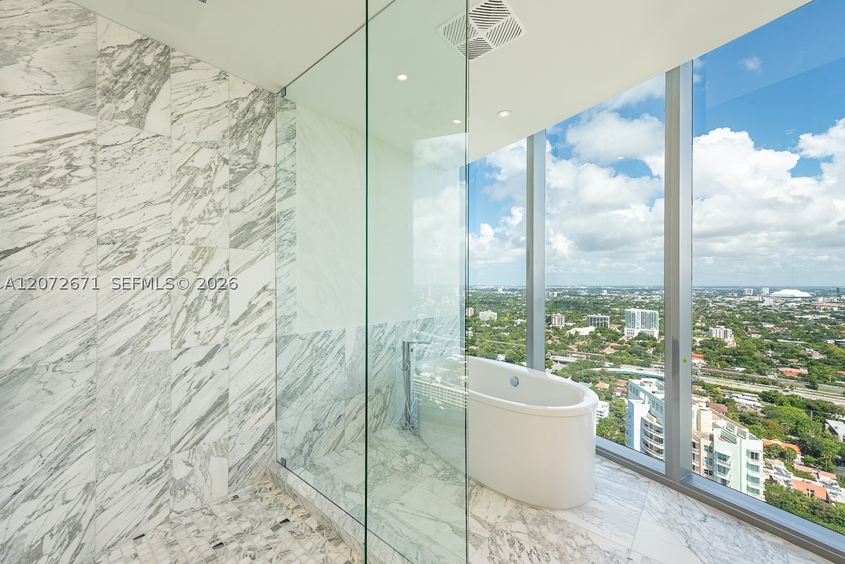 175 SE 25th Rd #3504 Miami, FL 33129
