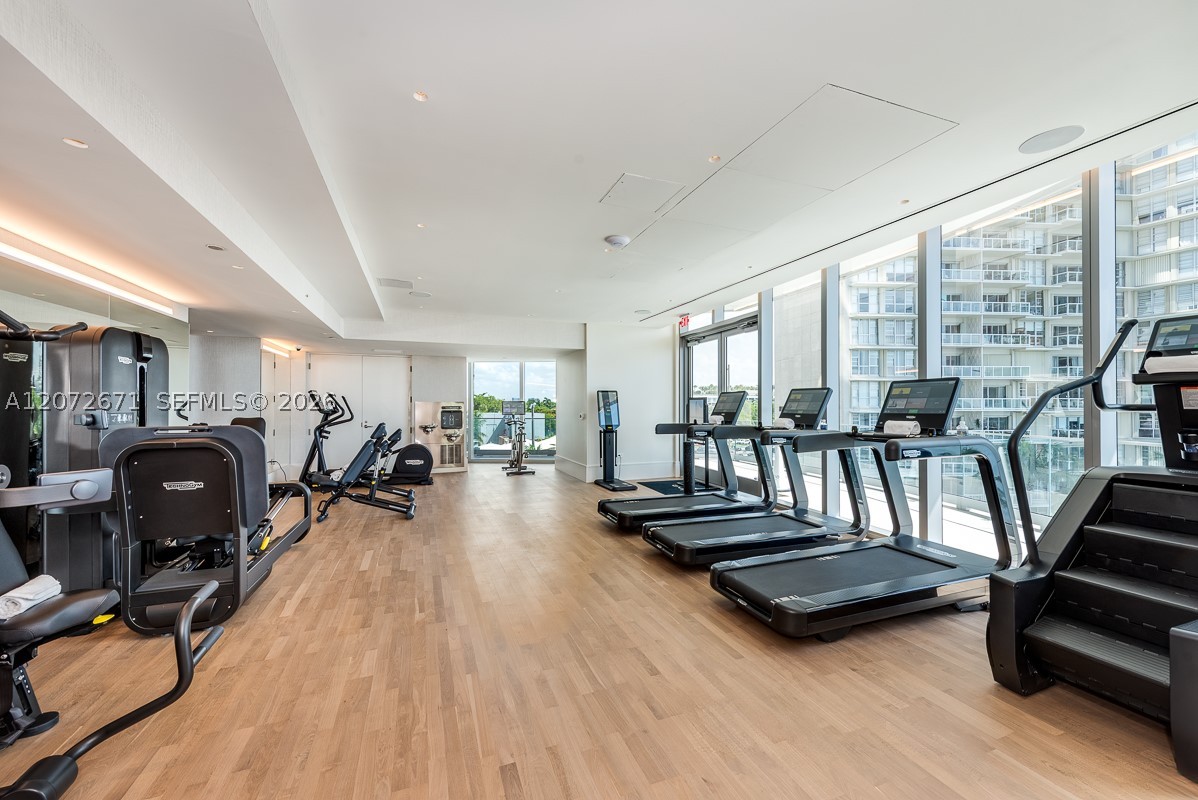 175 SE 25th Rd #3504 Miami, FL 33129