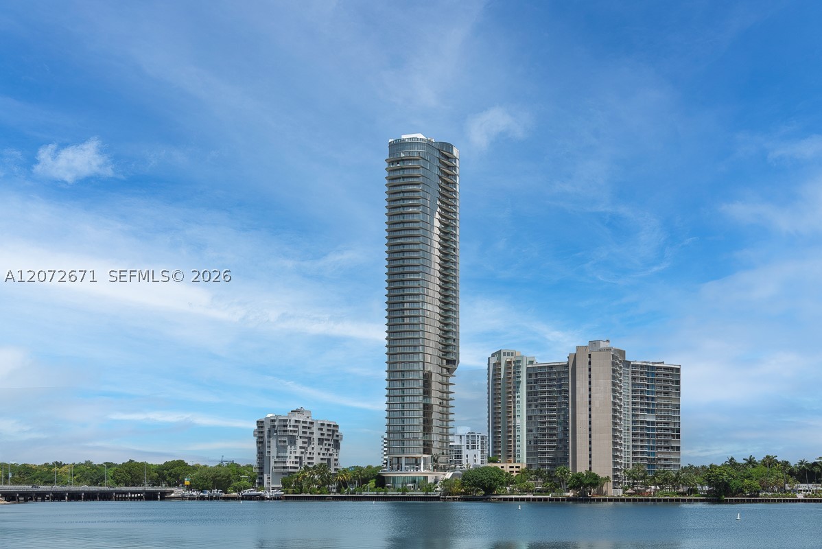 175 SE 25th Rd #3504 Miami, FL 33129